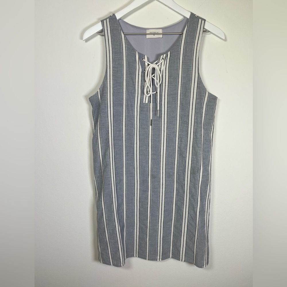 Everly Blue and White Striped Sleeveless Lace Up Shift Dress Sz L 100% Cotton
